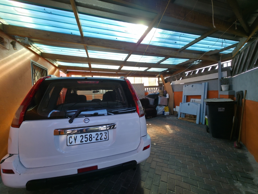 2 Bedroom Property for Sale in Devon Park Western Cape